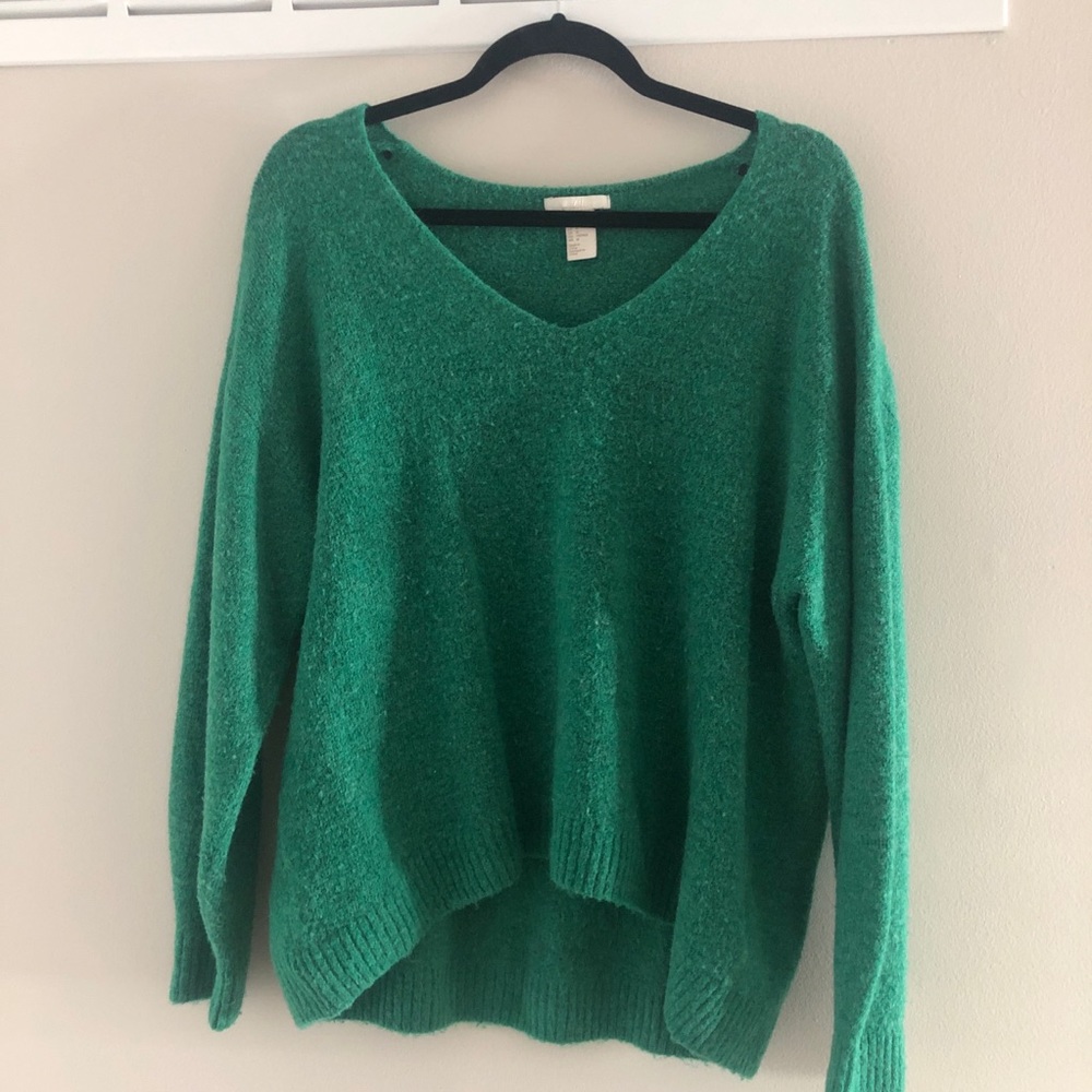 H&M oversized emerald green v-neck sweater size M